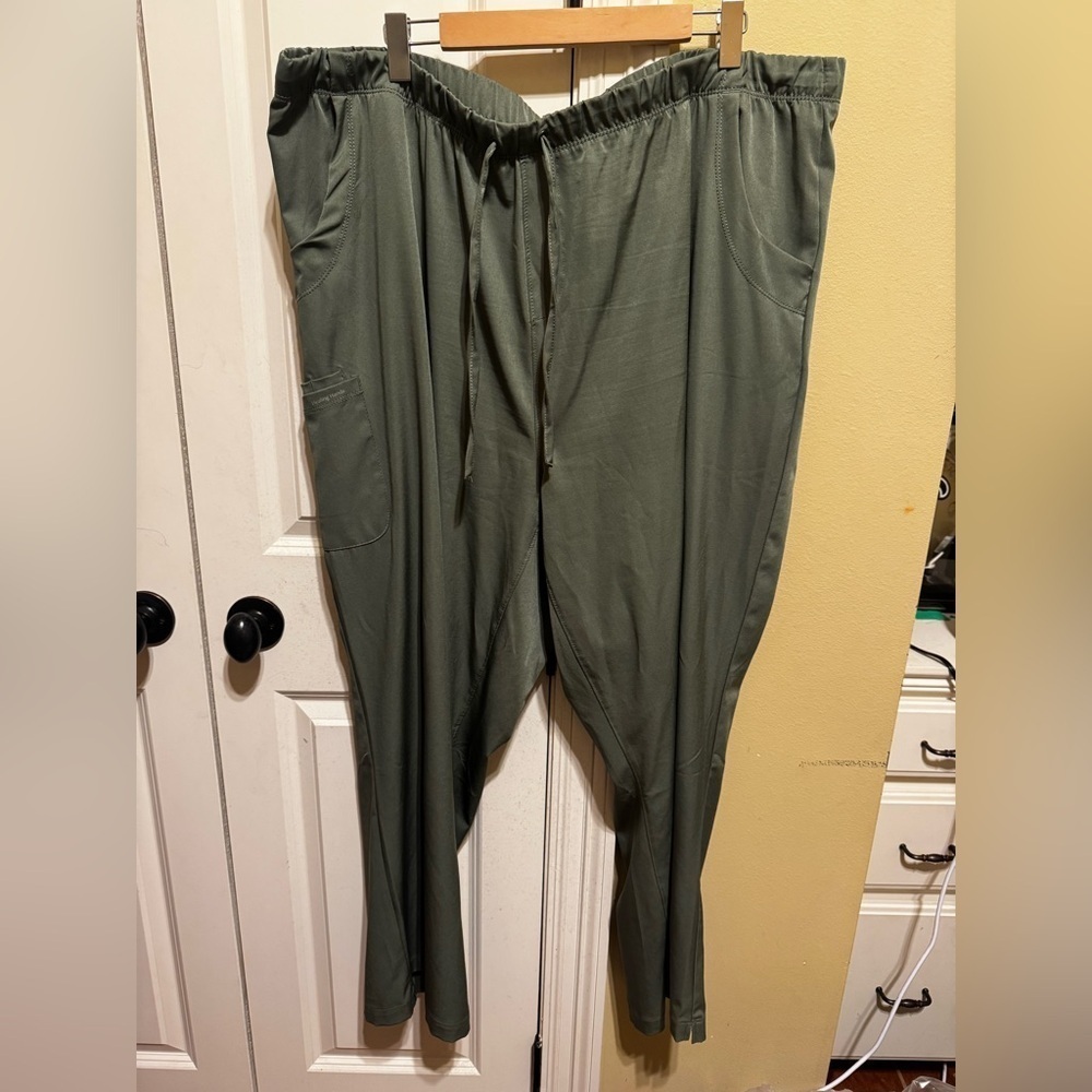 HH Works By Healing Hands Women’s Six Pocket Olive Pants Women’s Plus Sz 3X - Picture 3 of 13
